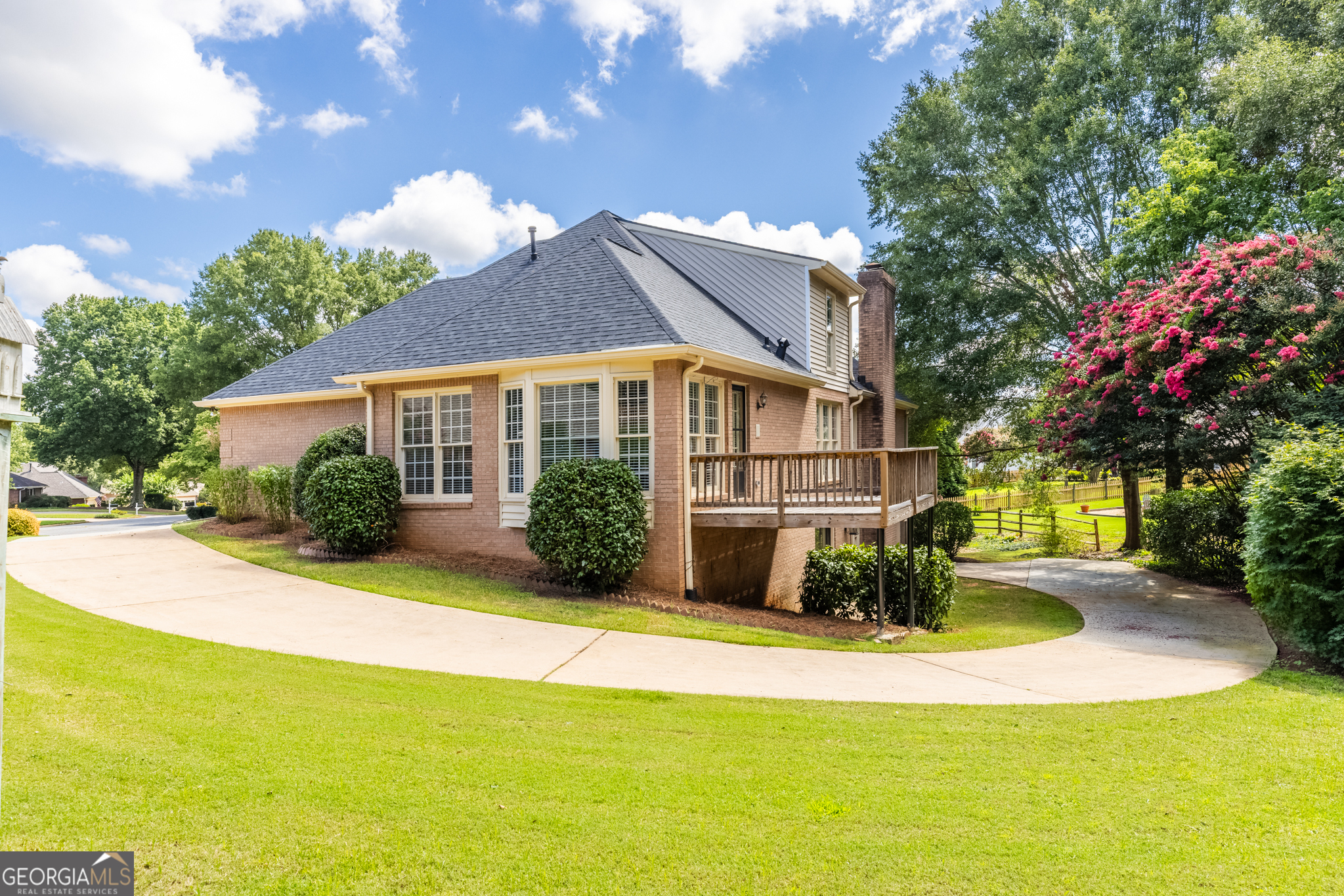 215 Stepping Stone DR