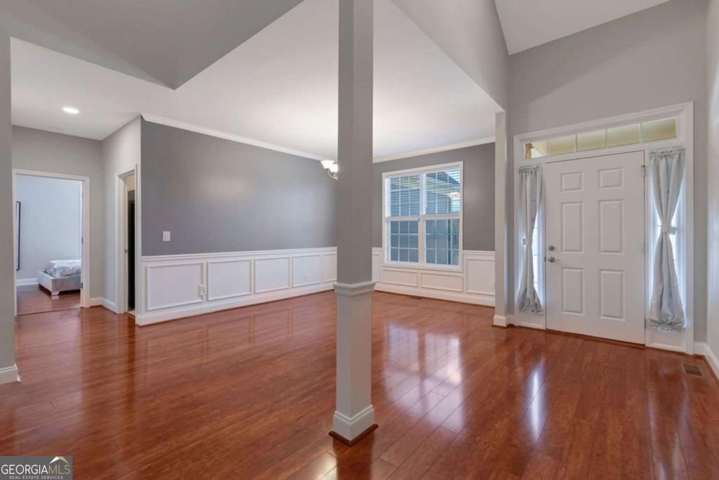 Photo of 6365 Aarons Way, Flowery Branch, GA 30542 (MLS # 10792510)