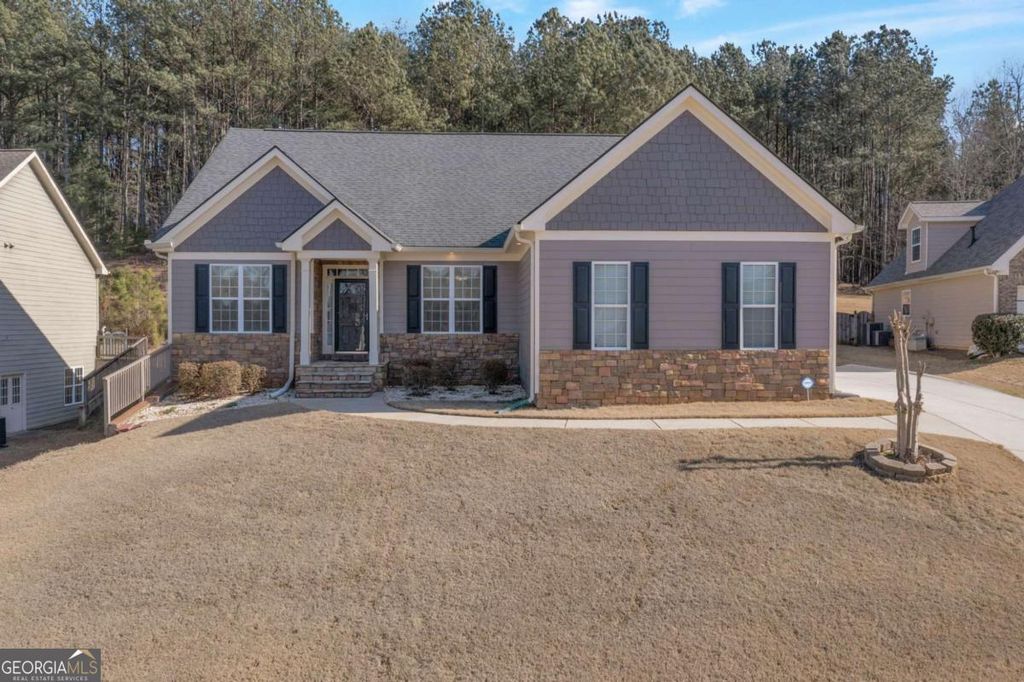 Photo of 6365 Aarons Way, Flowery Branch, GA 30542 (MLS # 10792510)