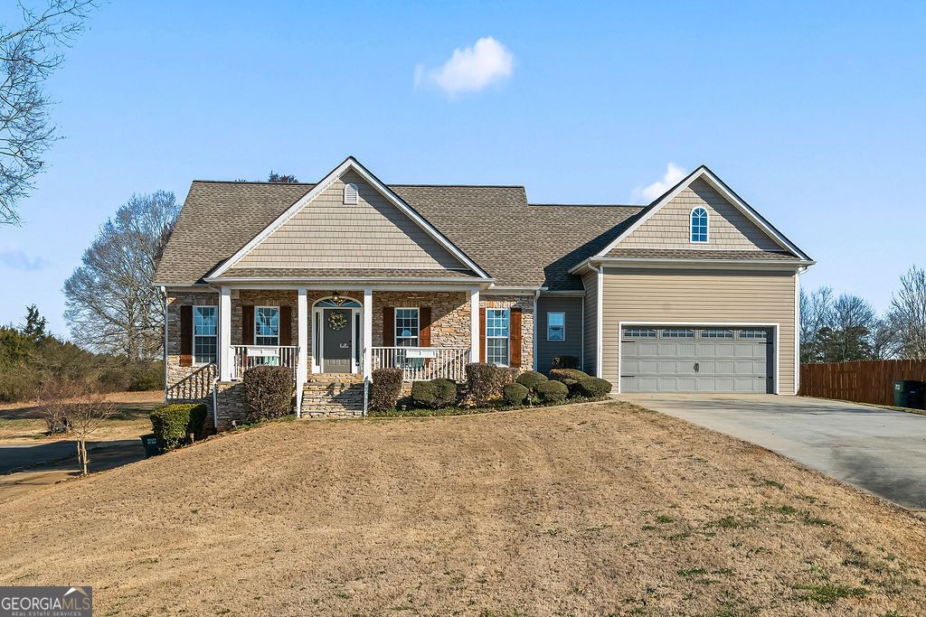 Photo of 218 Bowdoin Lane SW, Adairsville, GA 30103 (MLS # 10699495)
