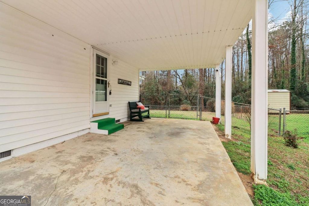 Photo of 755 S Nottingham Road, Jonesboro, GA 30236 (MLS # 10679175)