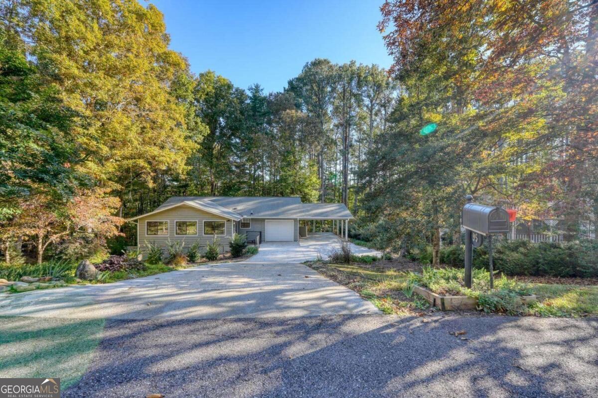 95 Mountain View DR