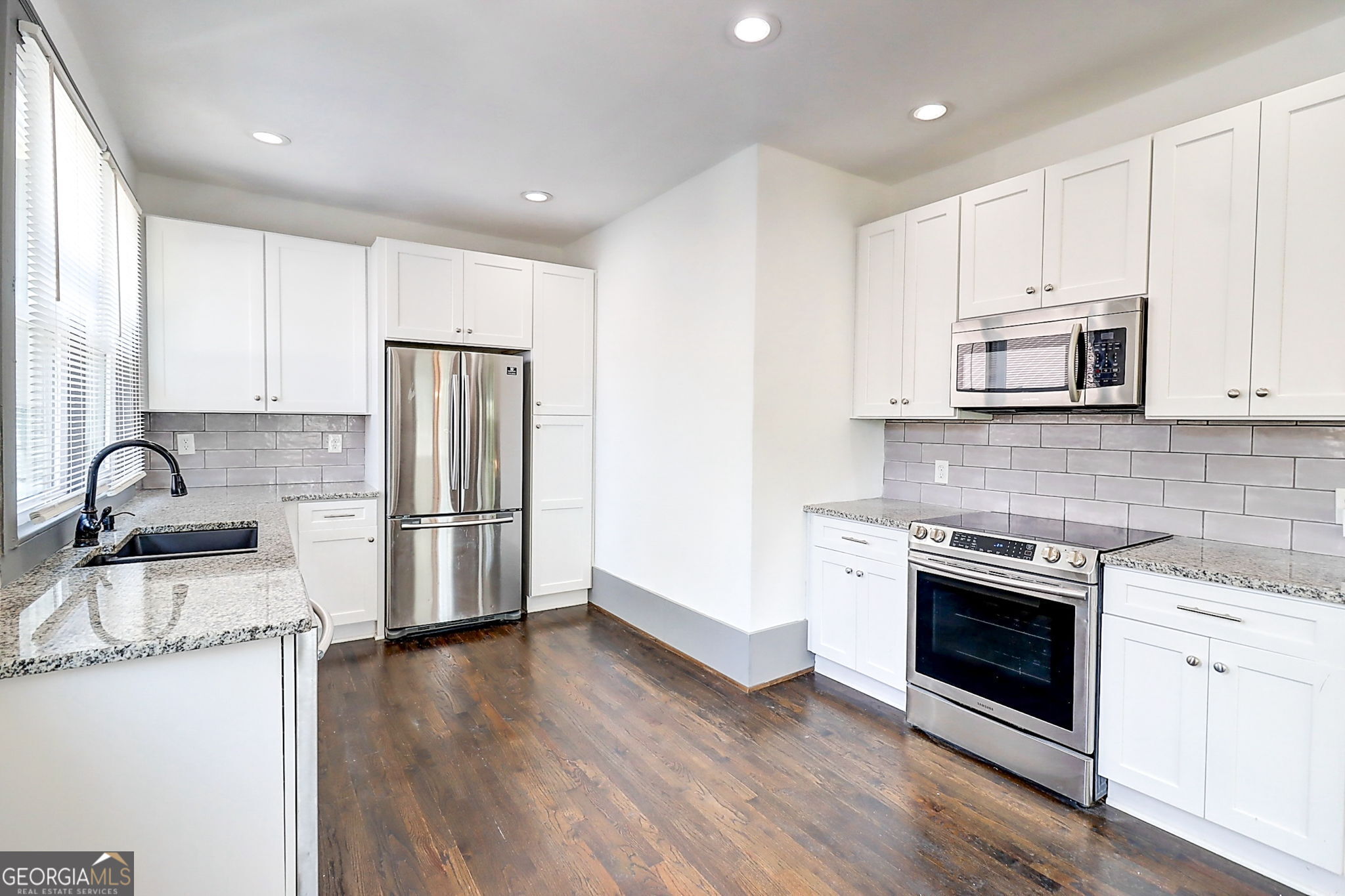 Atlanta, Georgia 30310, United States, 3 Bedrooms Bedrooms, ,3 BathroomsBathrooms,Residential,Active,103629