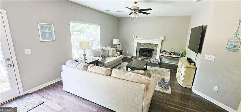 Photo of 22 Oakbrook Drive SW, Cartersville, GA 30120 (MLS # 10765216)