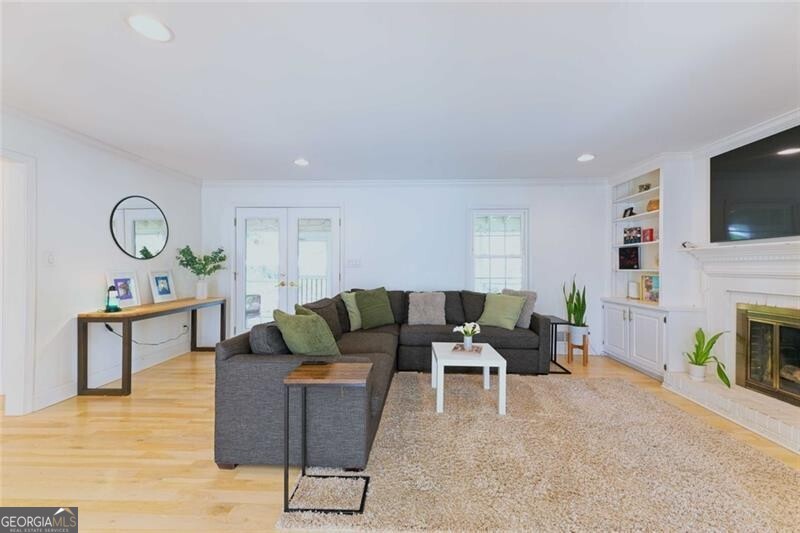 INDIAN HILLS - Residential