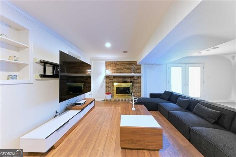 INDIAN HILLS - Residential