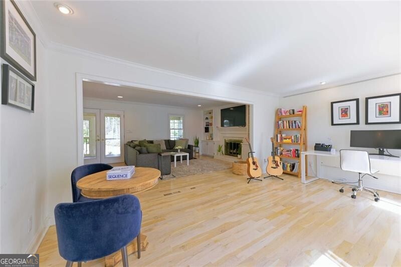 INDIAN HILLS - Residential