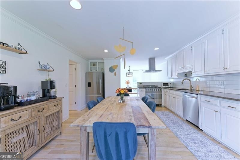 INDIAN HILLS - Residential