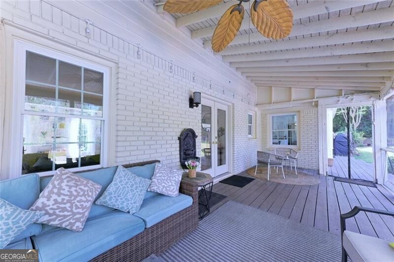INDIAN HILLS - Residential