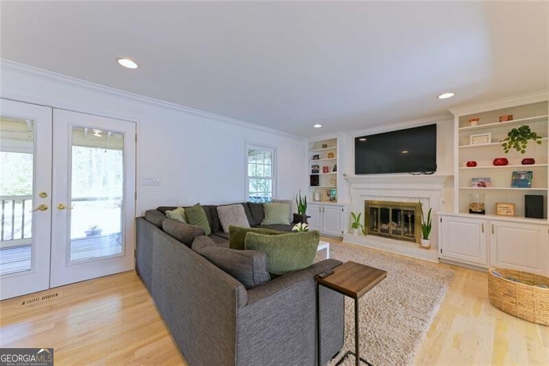 INDIAN HILLS - Residential