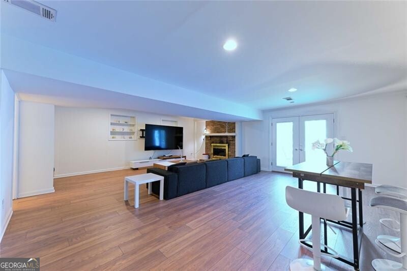 INDIAN HILLS - Residential