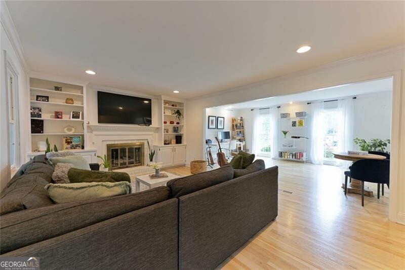 INDIAN HILLS - Residential