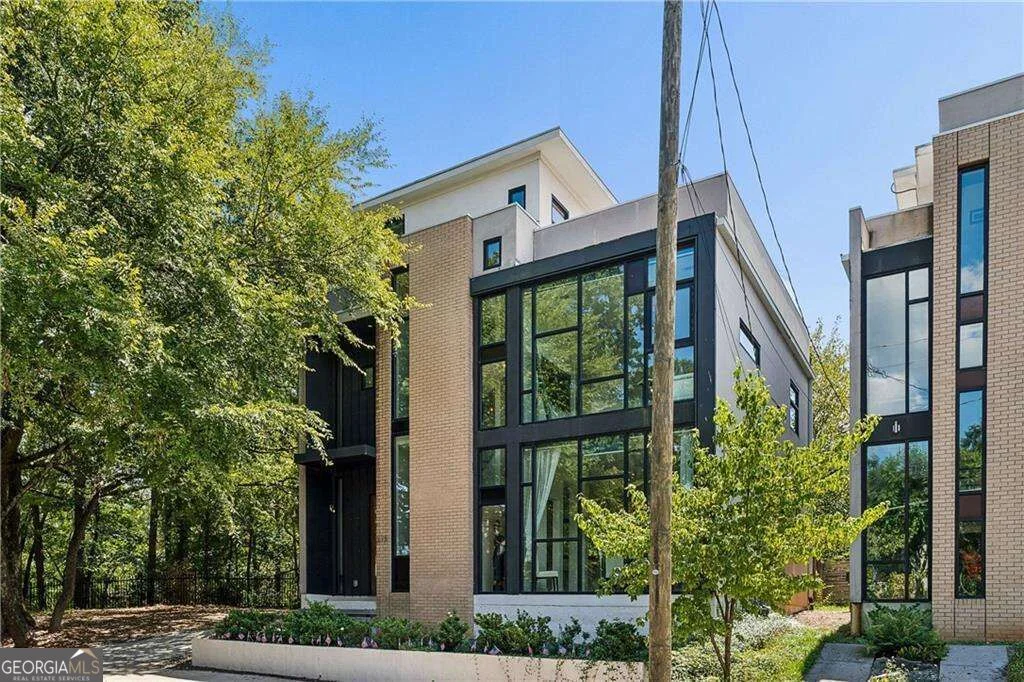 575 Highland Avenue NE