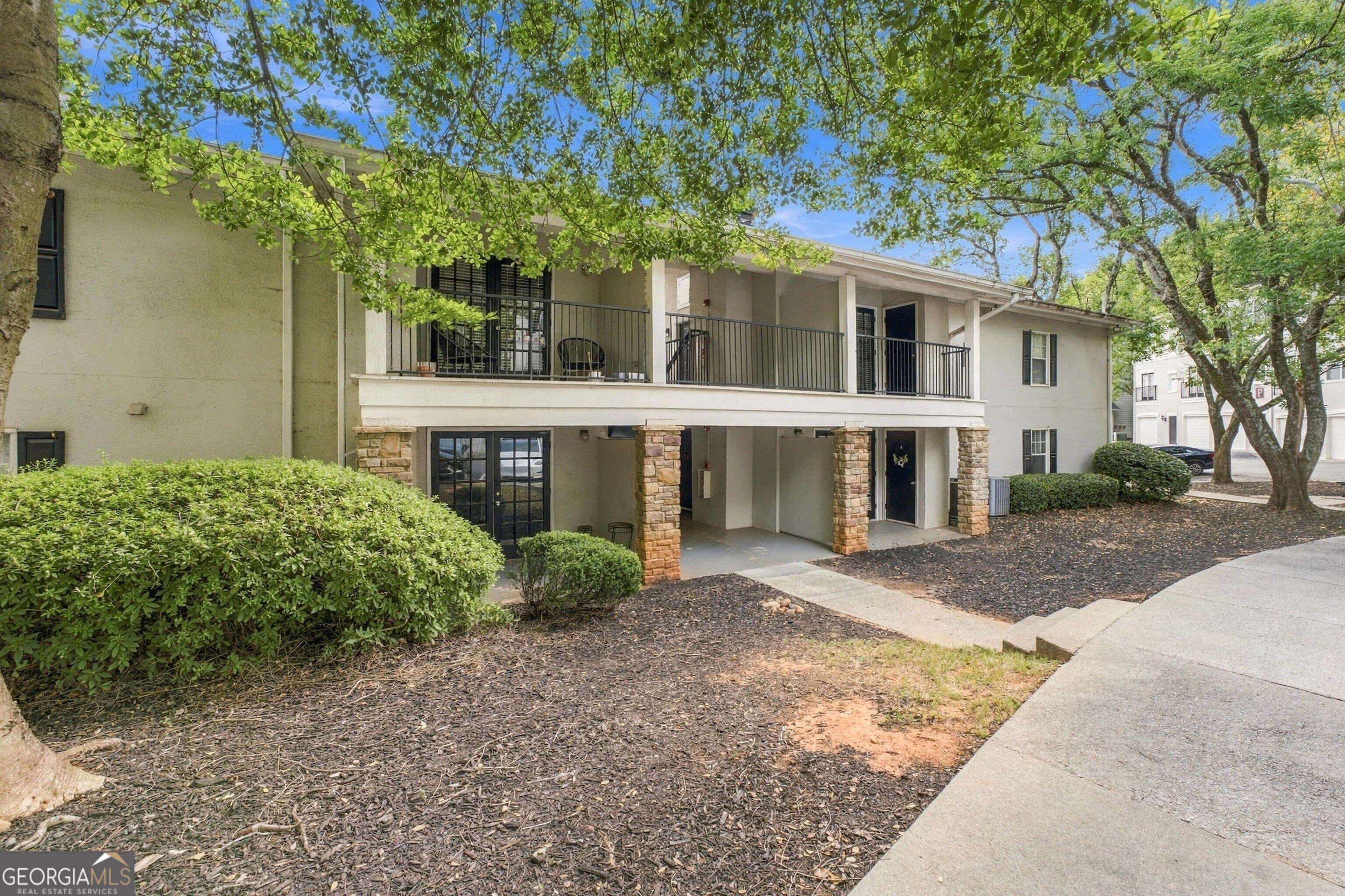 1150 Collier RD NW H10