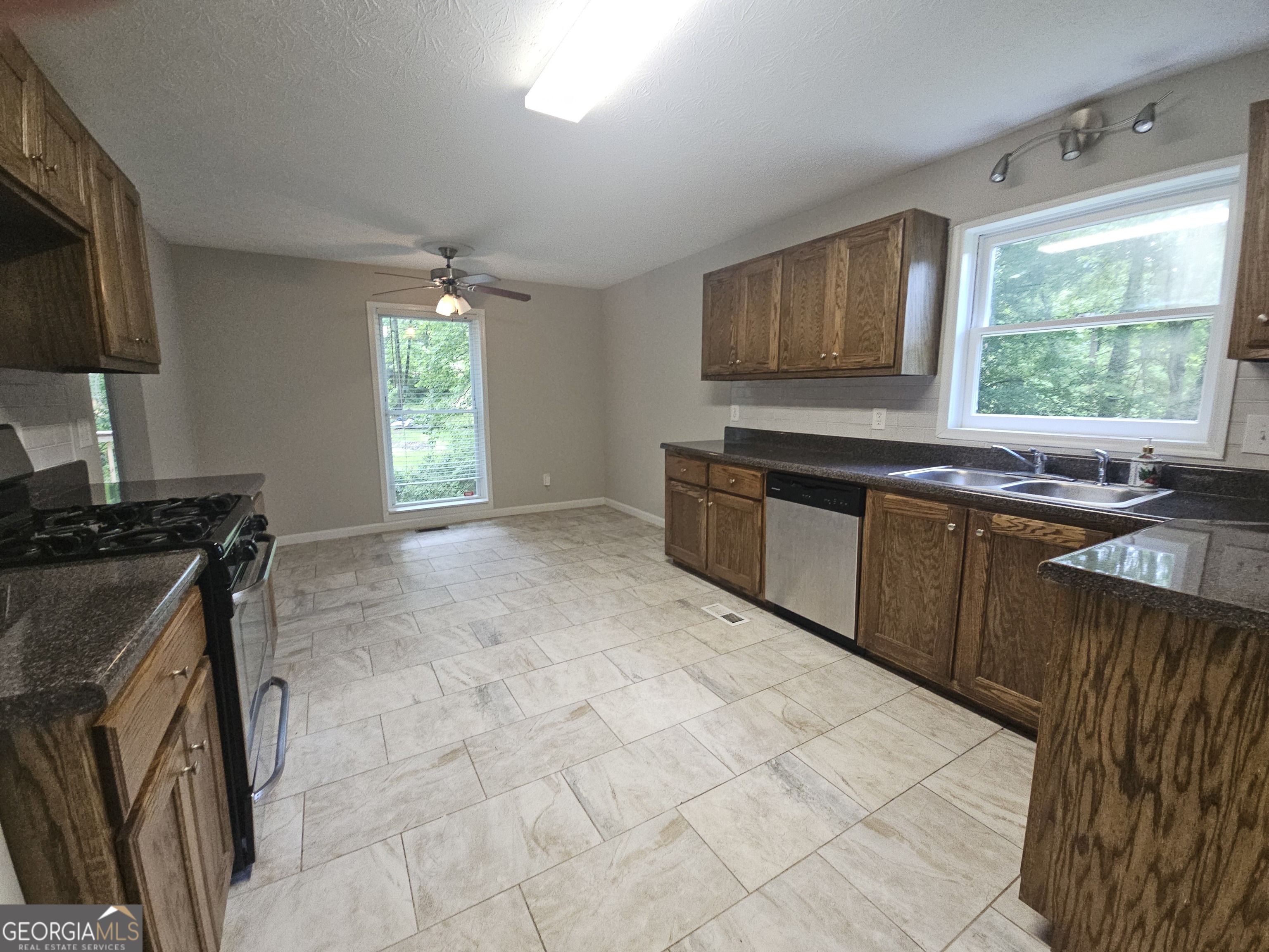 FAVORWOOD - Residential