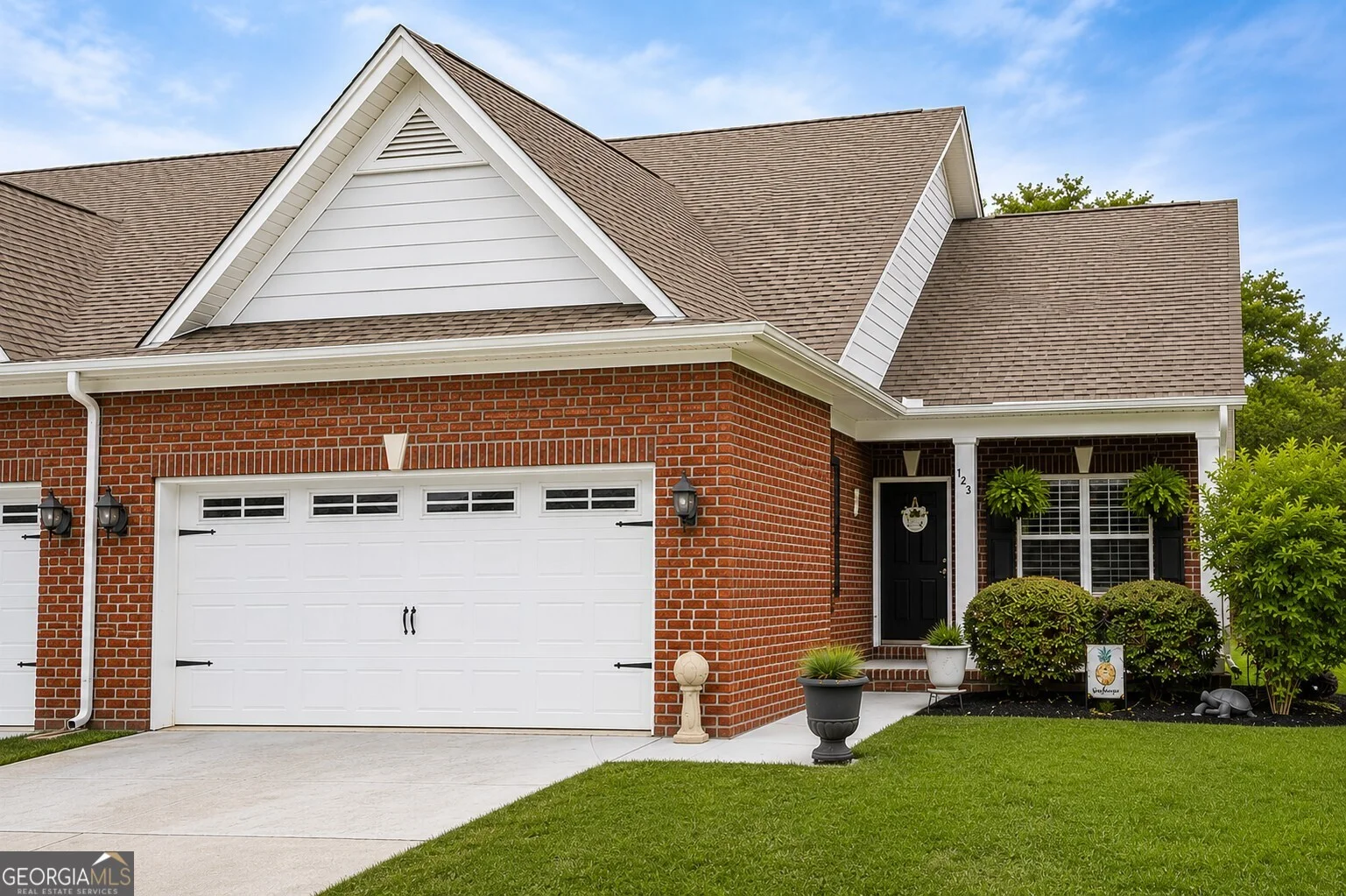 123 Regency Circle
