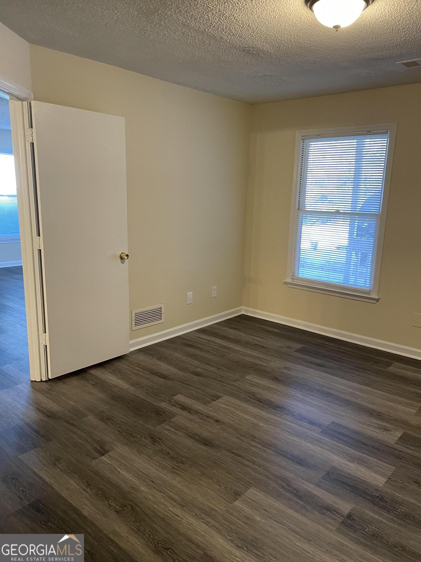 Oakpointe - Residential Lease