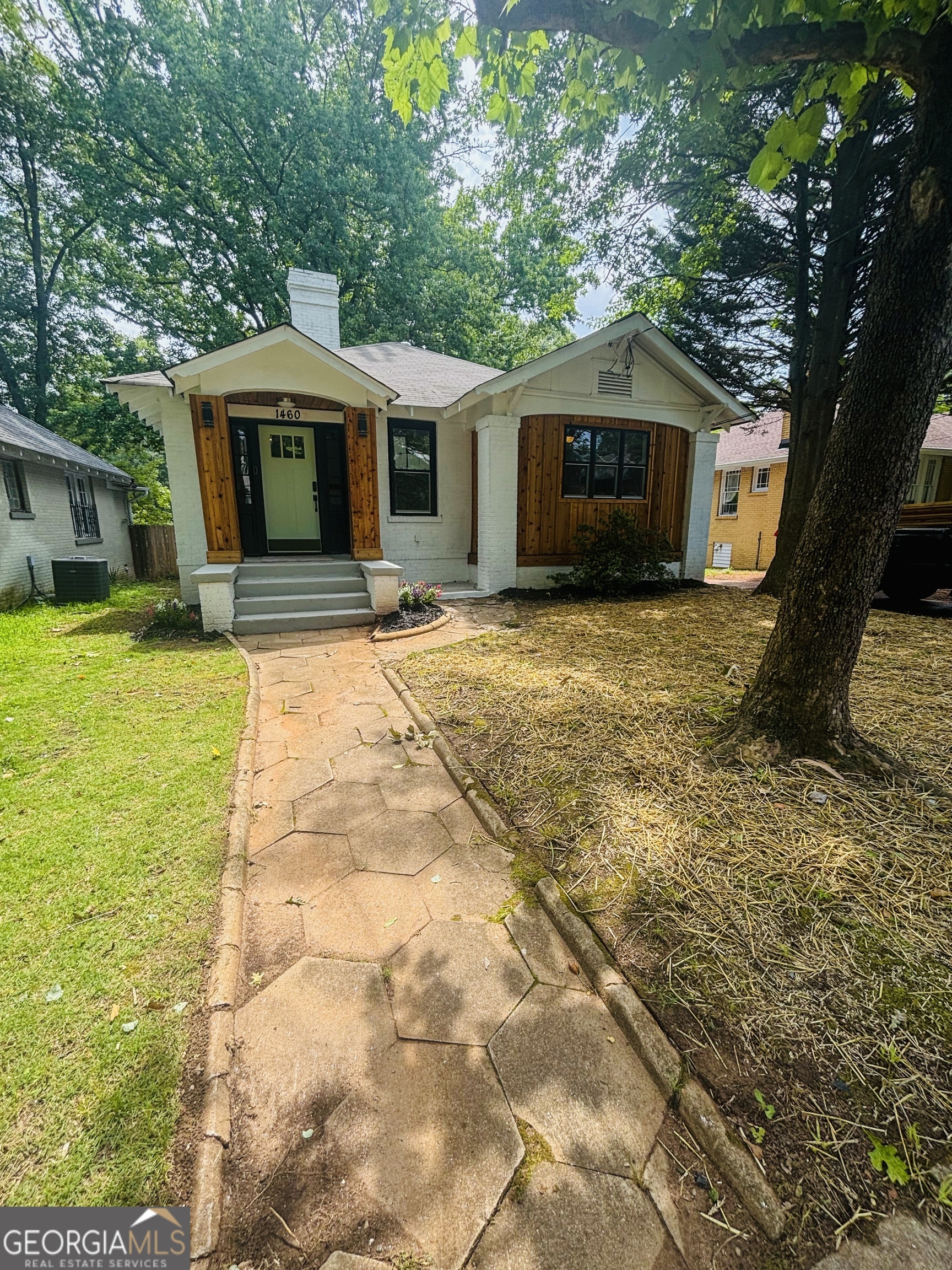 1460 Hartford AVE SW