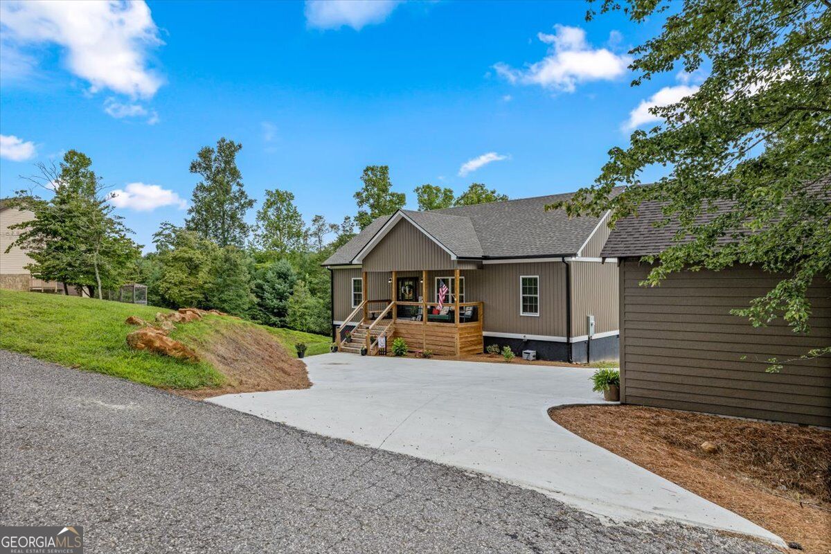 332 Upper Fox Trail