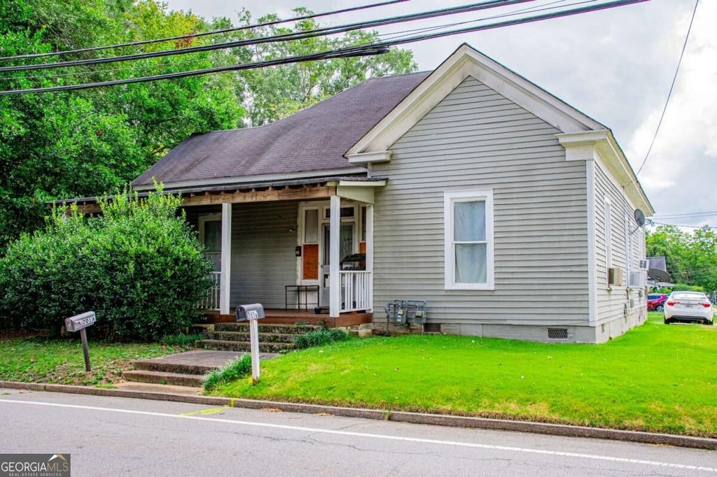 Photo of 201 Austin Avenue, Carrollton, GA 30117 (MLS # 10845917)