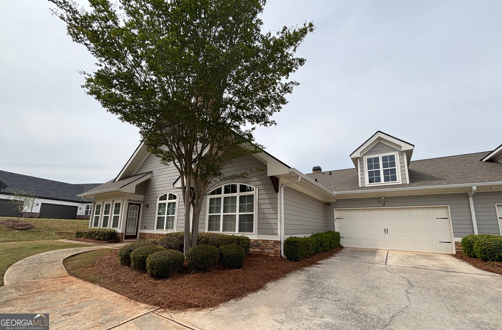 Photo of 15 Covington Terrace, Newnan, GA 30263 (MLS # 10837412)