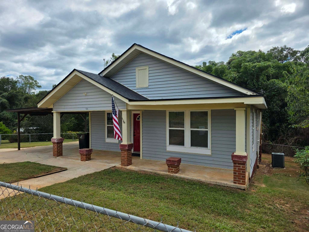Photo of 108 Pasley St, Thomaston, GA 30286 (MLS # 10853946)