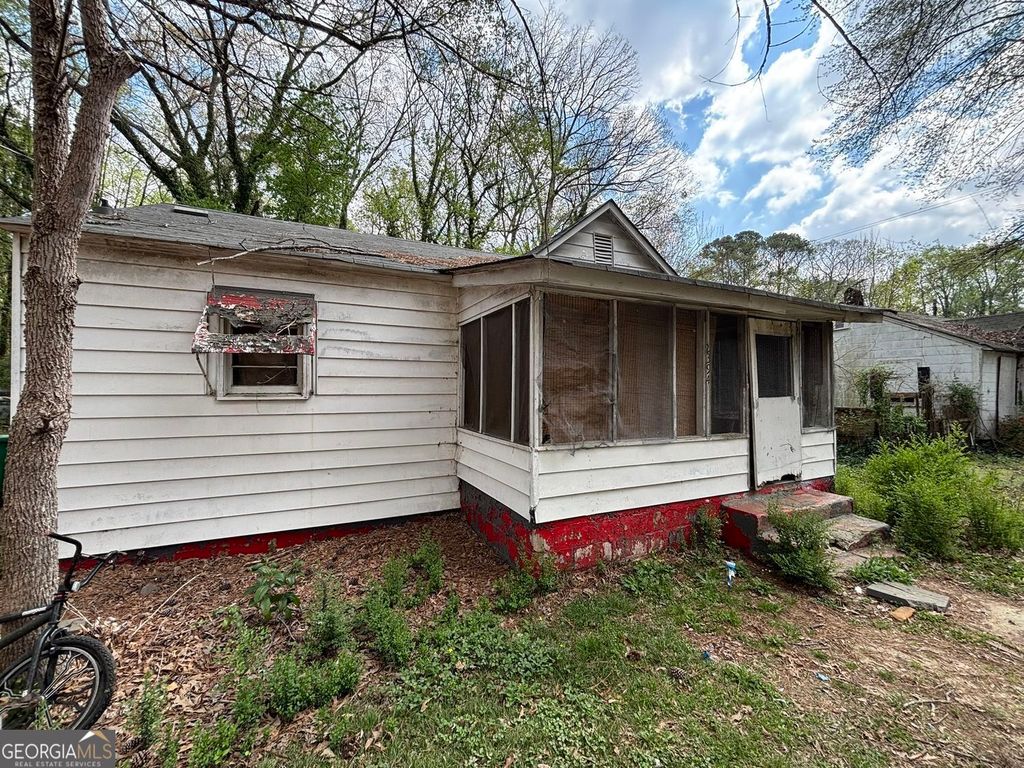Photo of 2402 Clifton Springs Road, Decatur, GA 30034 (MLS # 10772834)
