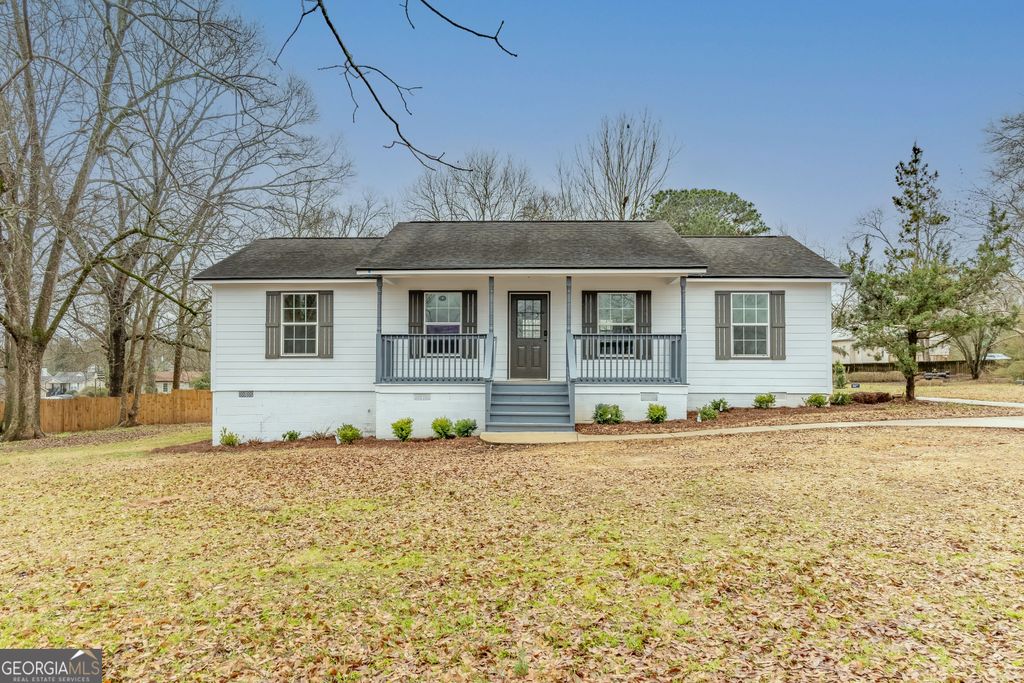 Photo of 37 Coweta Street, Senoia, GA 30276 (MLS # 10680874)