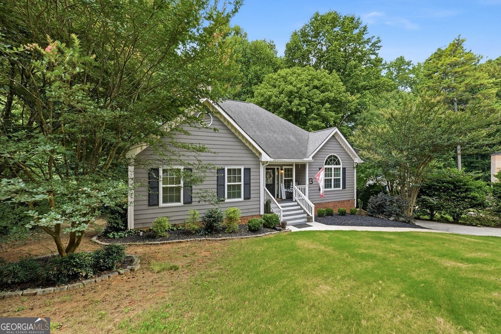 Photo of 1835 Walker Ridge Drive SW, Marietta, GA 30064 (MLS # 10856098)