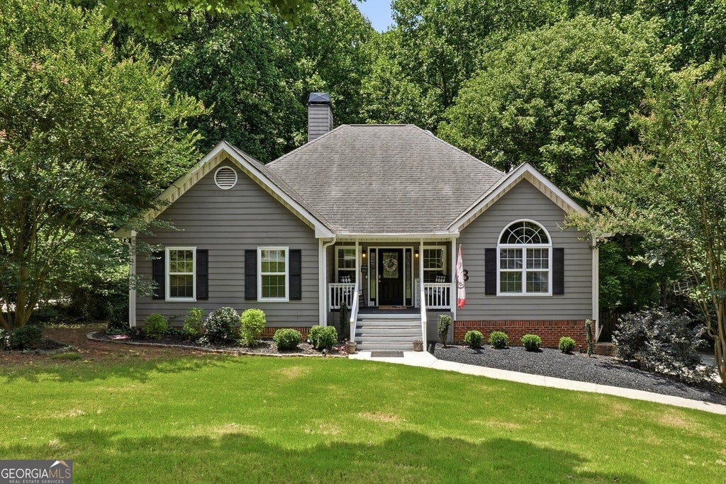Photo of 1835 Walker Ridge Drive SW, Marietta, GA 30064 (MLS # 10856098)