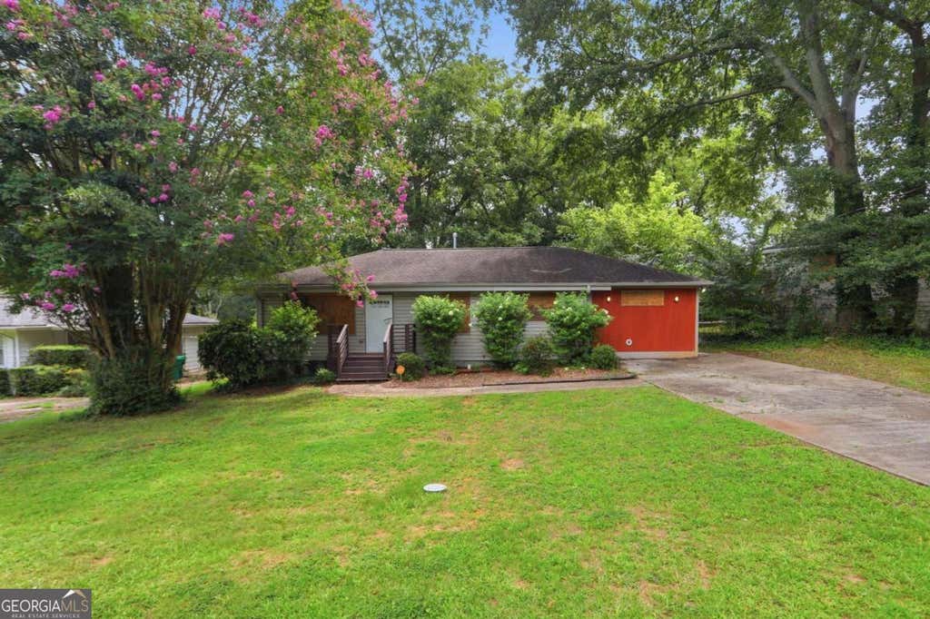 Photo of 1996 Meadow Lane, Decatur, GA 30032 (MLS # 10820012)
