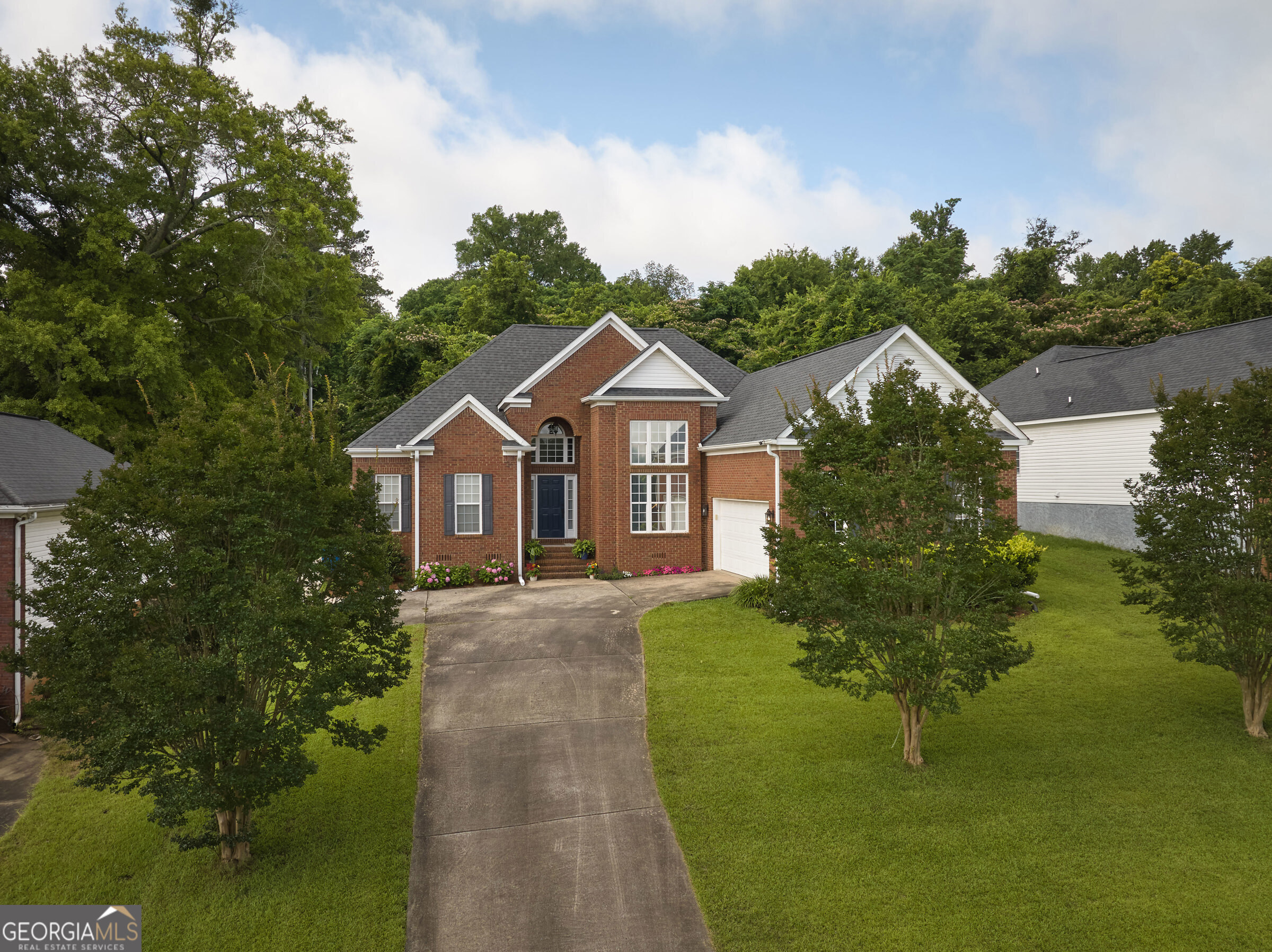 158 Sugarloaf CIR