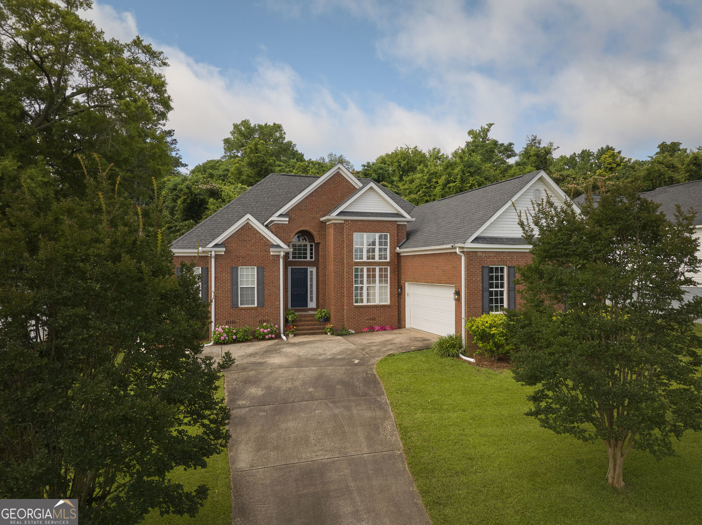 158 Sugarloaf CIR