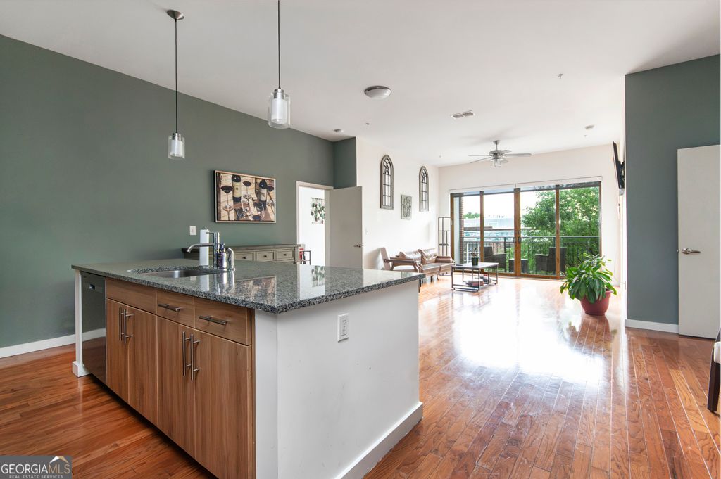 Photo of 333 SW Nelson Street, Atlanta, GA 30313 (MLS # 10774826)