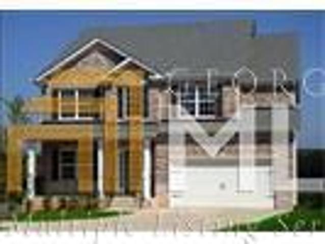 Welcome home to Silver Oak's beautiful Jamestown plan. This 5BR/3BA two story home with spacious kitchen opening to breakfast area and family room with fireplace is sure to please. The main level also features separate dining room with coffered ceiling and living room/study, and guest bedroom with full bath. Upstairs boasts large secondary bedrooms with vaulted ceilings, laundry room and spacious owner's suite with sitting area and private owner's bath with his/hers walk in closets and full tile shower. This home is an entertainer's dream with a 20x12 covered back patio.