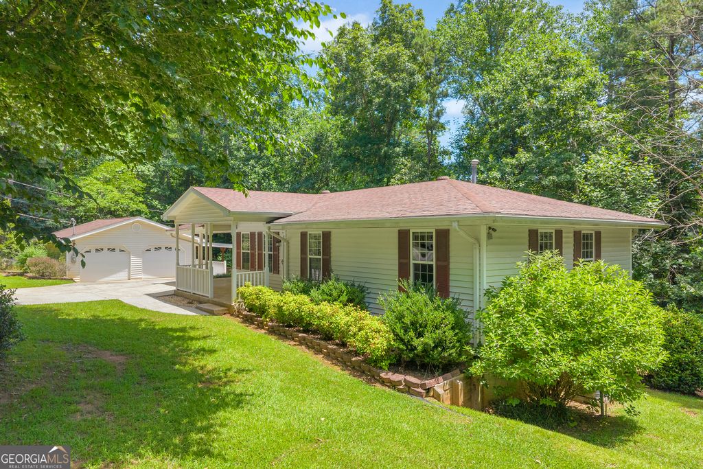 Photo of 464 Riverbend Road, Toccoa, GA 30577 (MLS # 10788877)