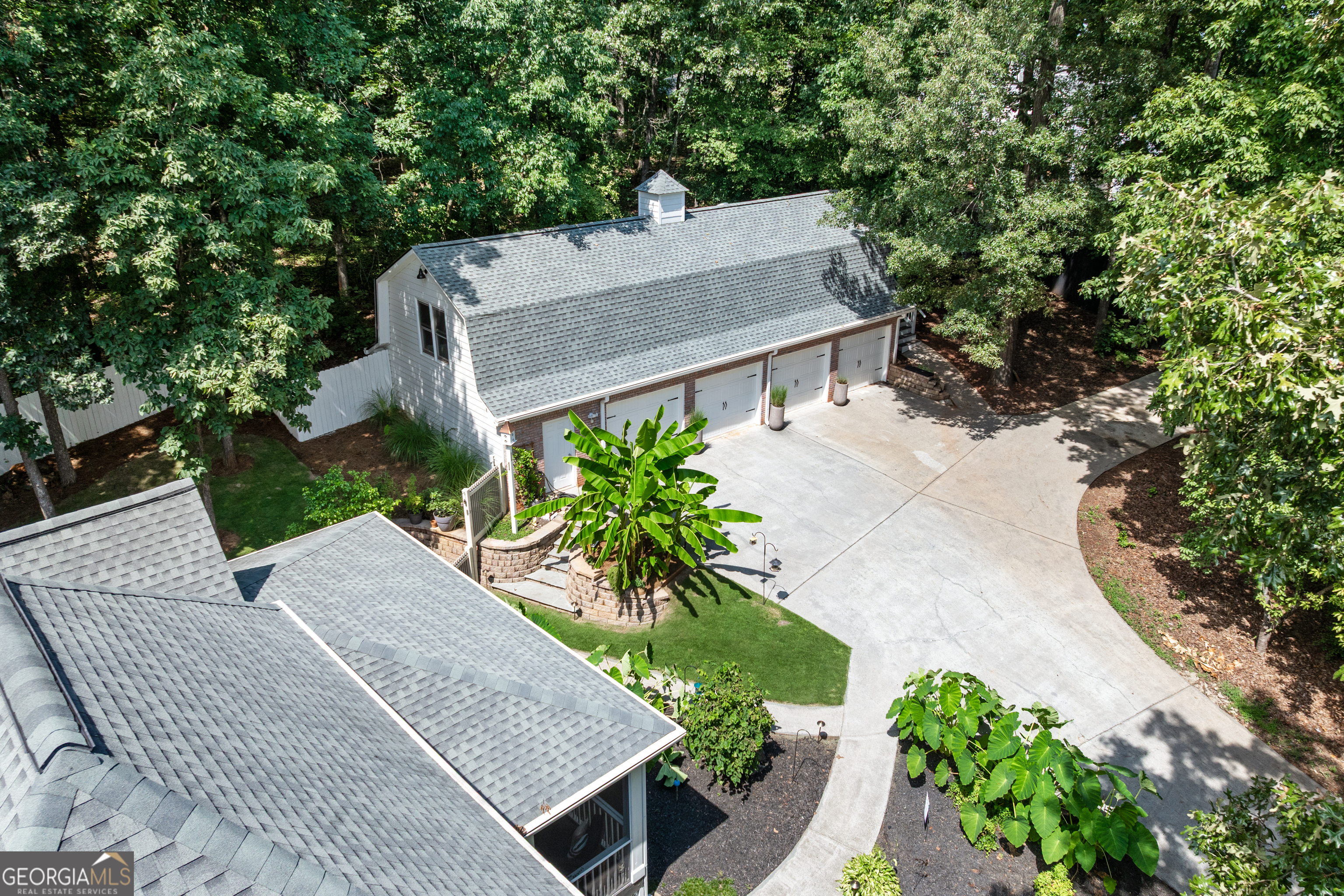 3978 Devonshire DR