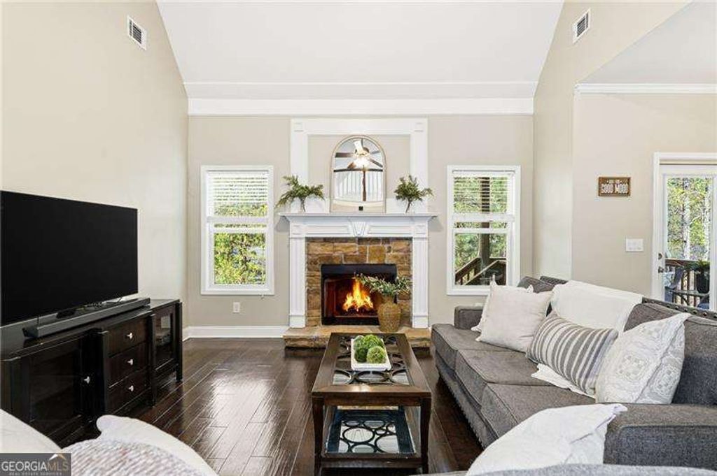 Photo of 22 Treemont Drive SE, Cartersville, GA 30121 (MLS # 10728391)