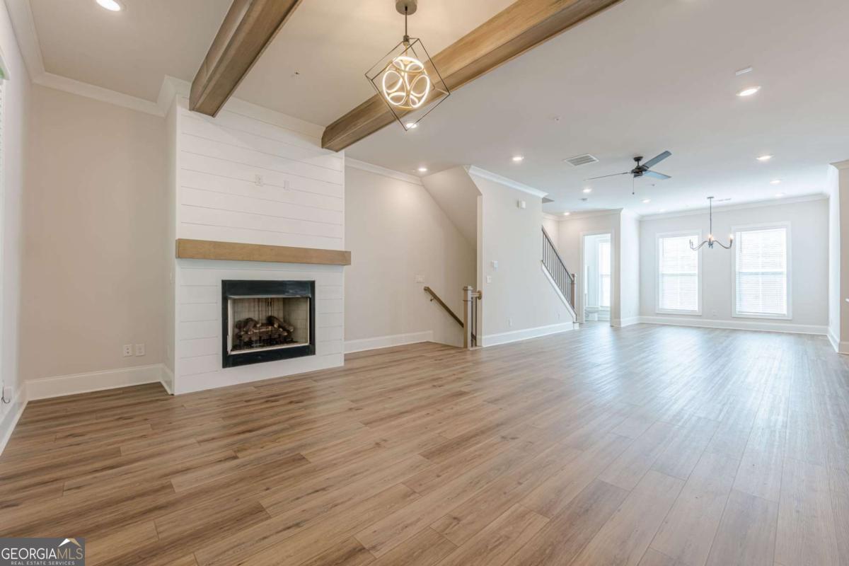 451 Burton DR