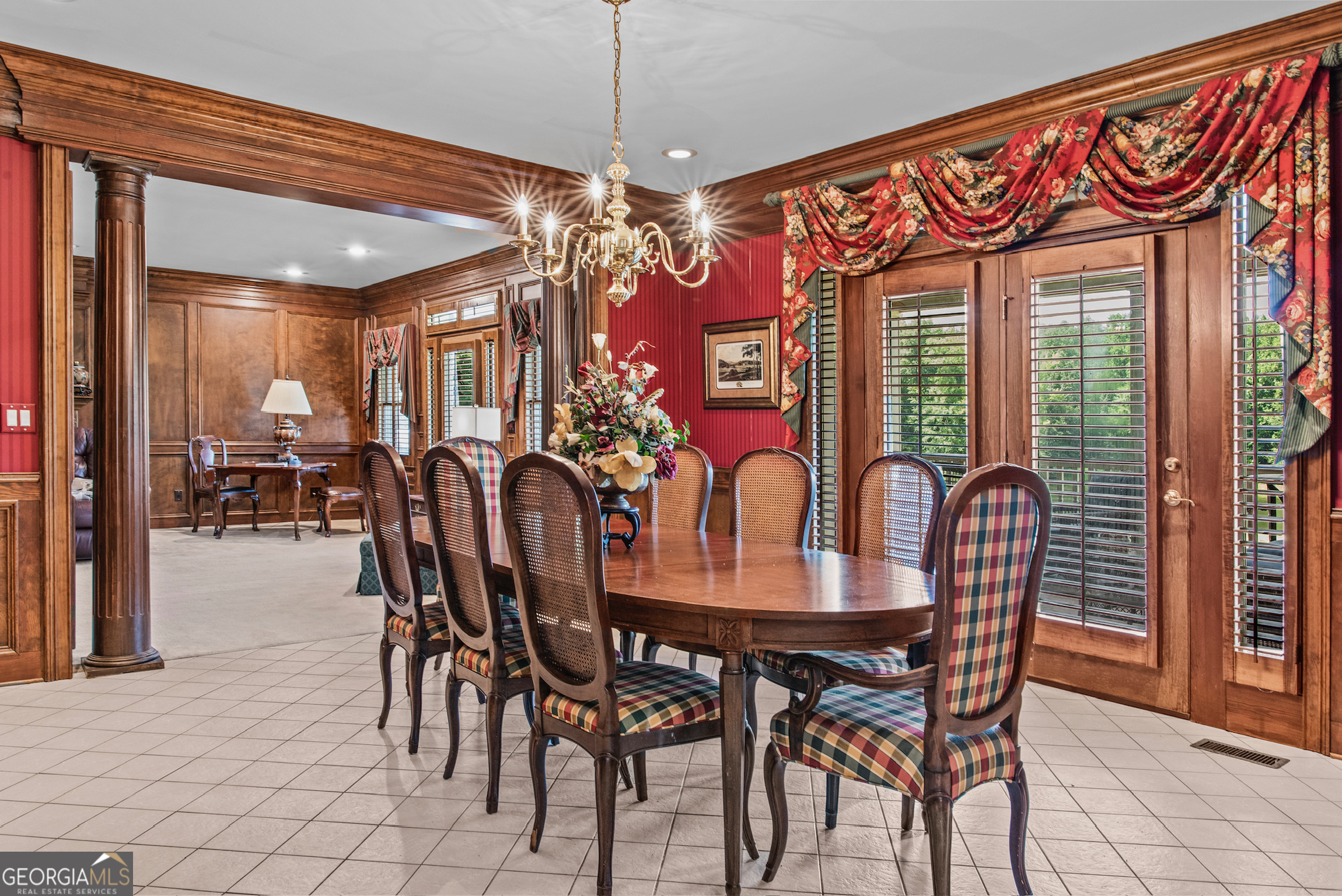 Private Estate - Land