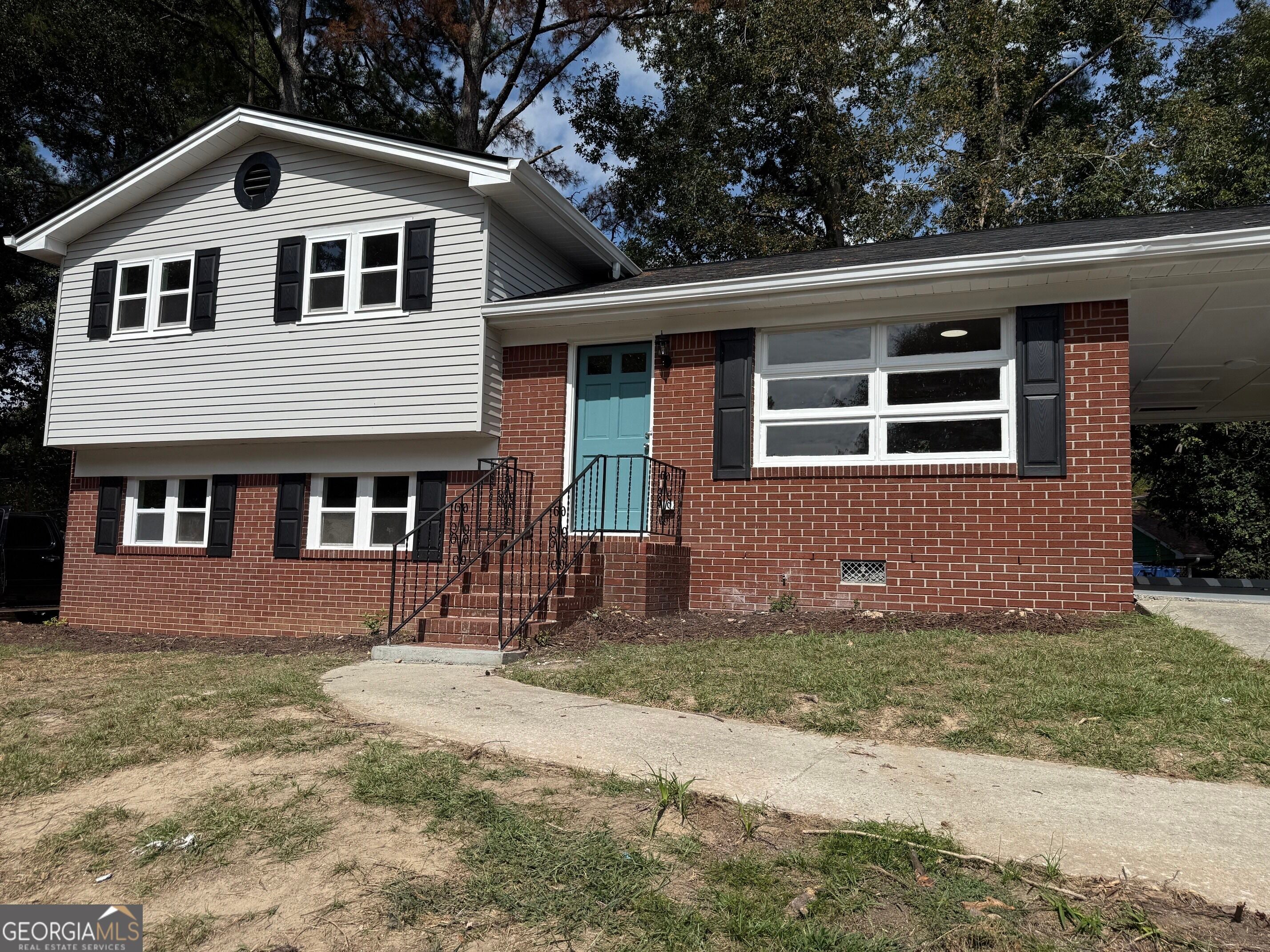 3229 Vanderbilt LN NW