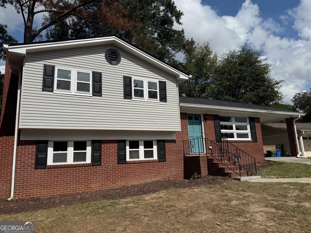 Photo of 3229 Vanderbilt Lane NW, Atlanta, GA 30318 (MLS # 10866587)