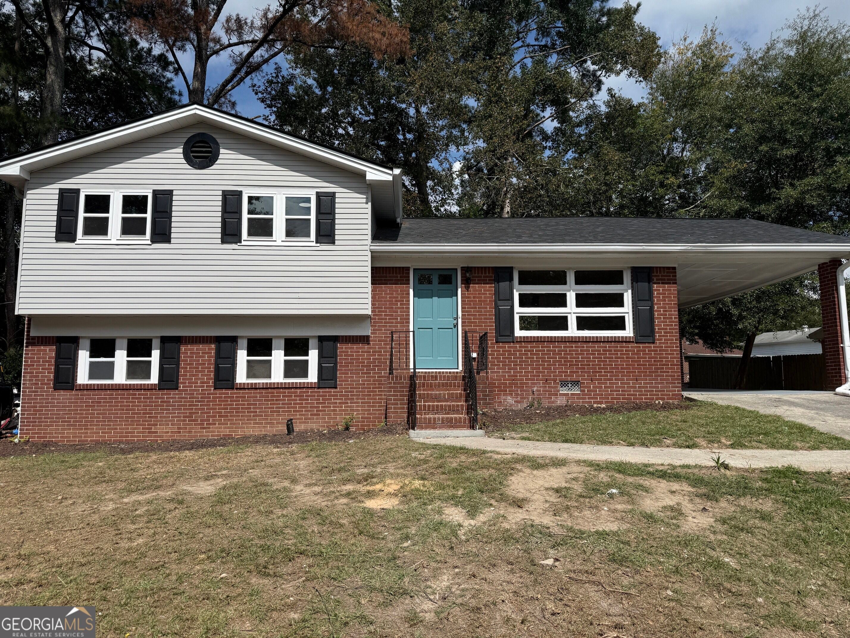 3229 Vanderbilt LN NW
