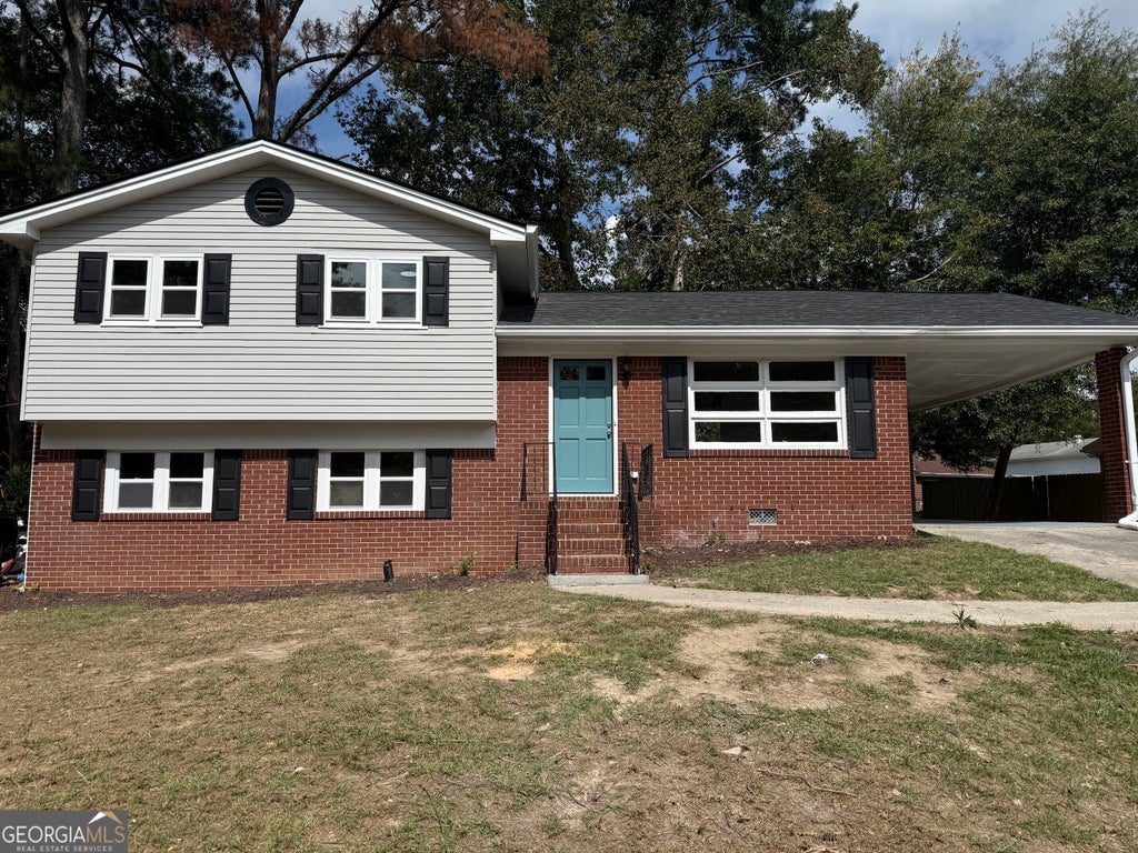 Photo of 3229 Vanderbilt Lane NW, Atlanta, GA 30318 (MLS # 10866587)