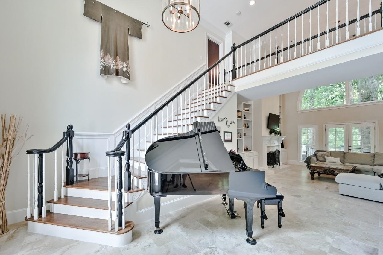 River Falls - Residential