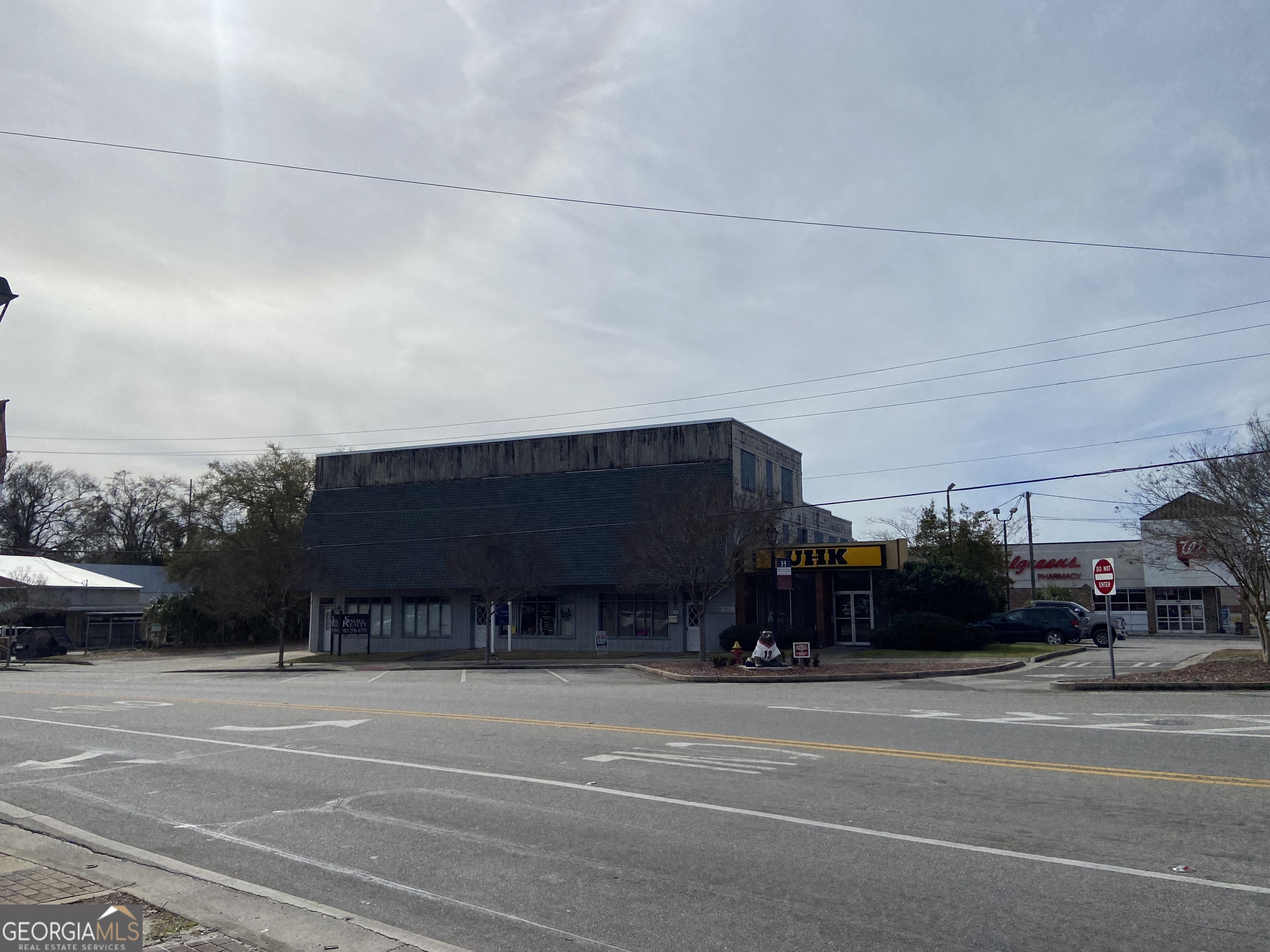 106 Main ST