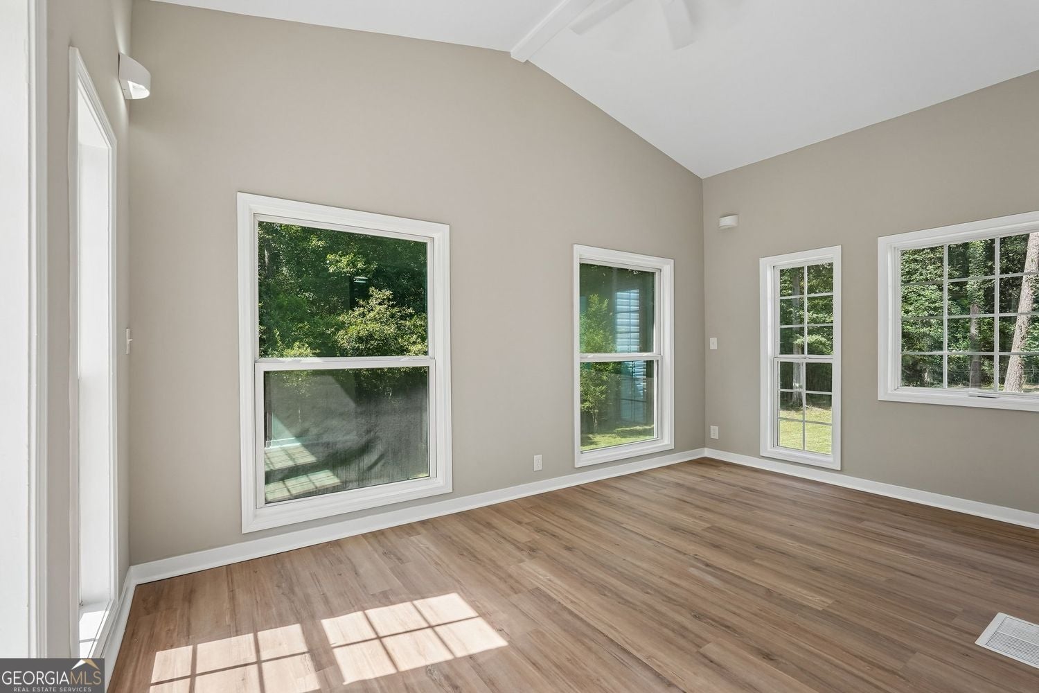 161 Lake Ridge DR