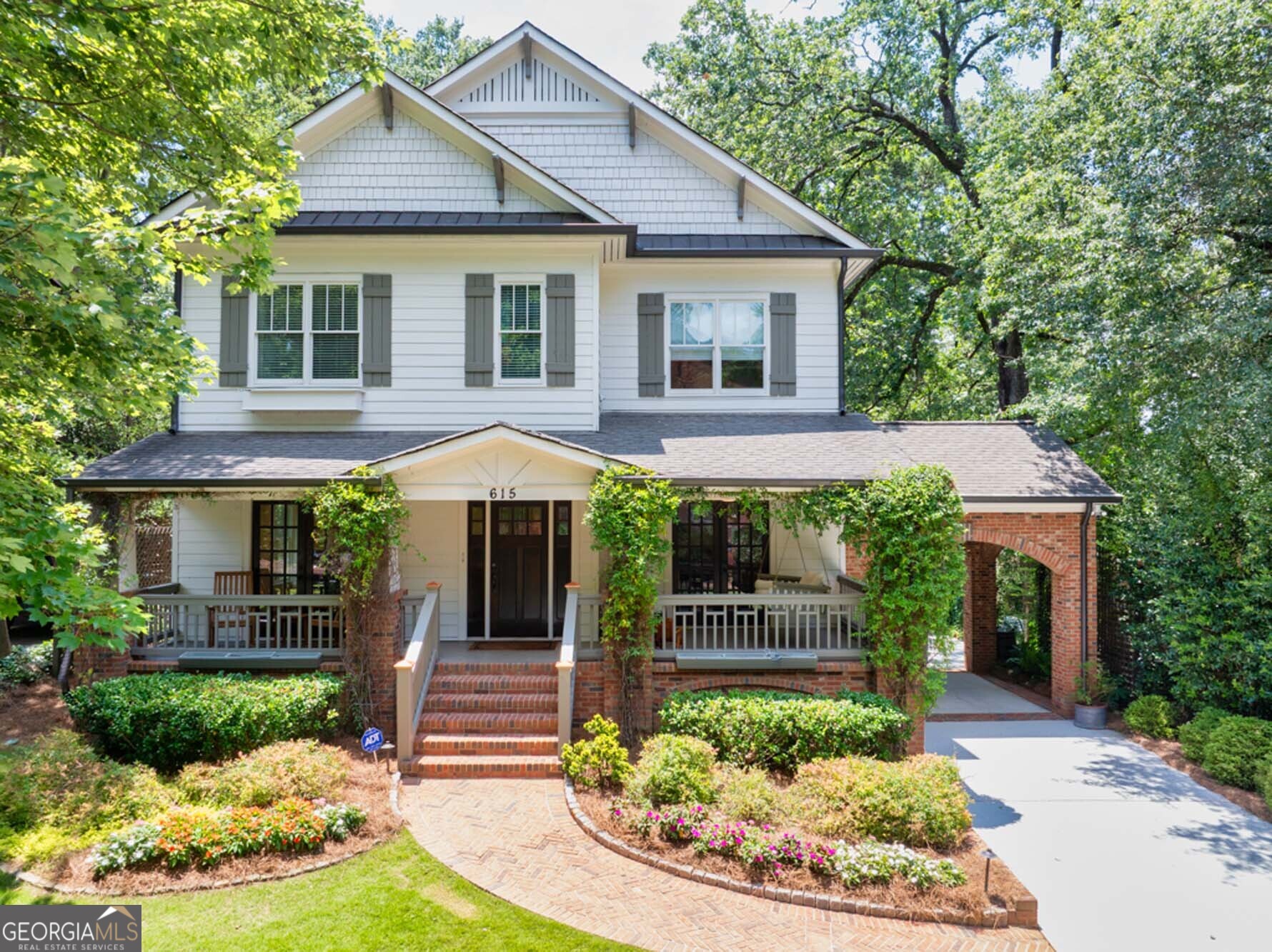 615 Burke RD NE