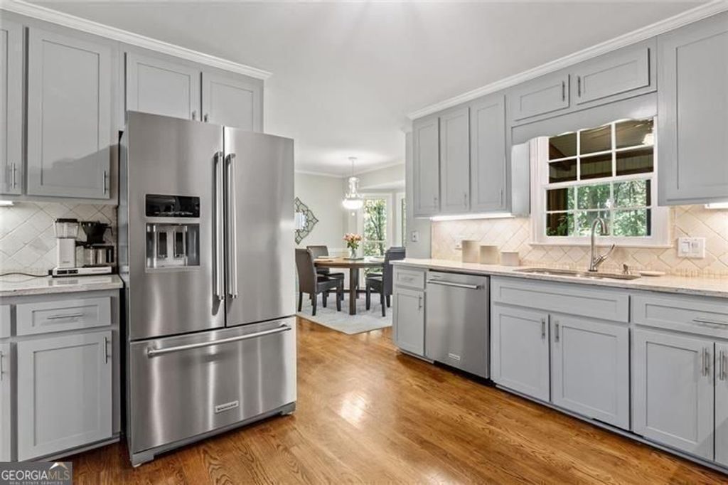 Photo of 1820 Branch Valley Drive, Roswell, GA 30076 (MLS # 10696047)