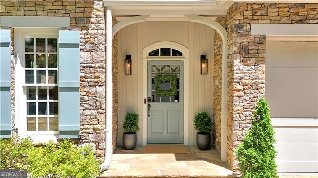 Photo of 42 Conifer Park Lane NE, Atlanta, GA 30342 (MLS # 10763303)